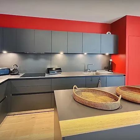 Les Doliges - Ovo Network